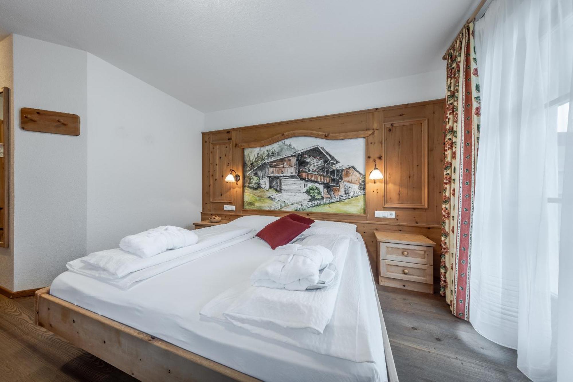 Hotel Pension Odles San Martino in Badia Zewnętrze zdjęcie